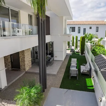 Apartment Serene Retreat In Protaras