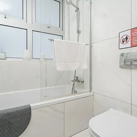 Serene Retreat In Protaras Apartman *