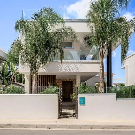 Serene Retreat In Protaras Apartmán *