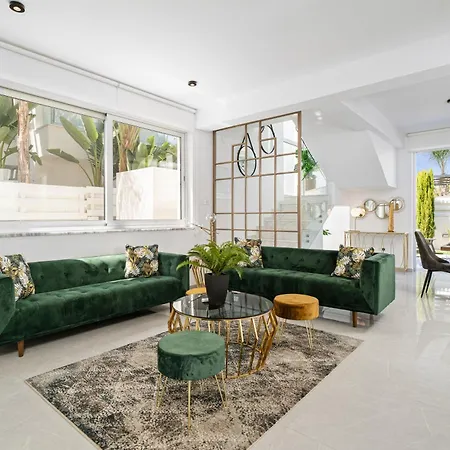 Serene Retreat In Protaras Apartmán *